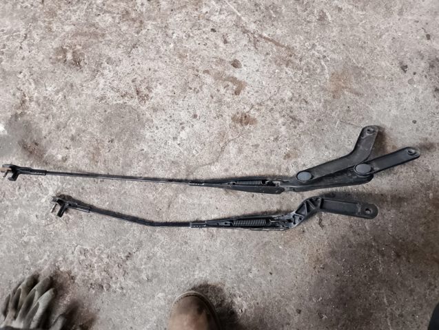 Склоочисник лобового скла