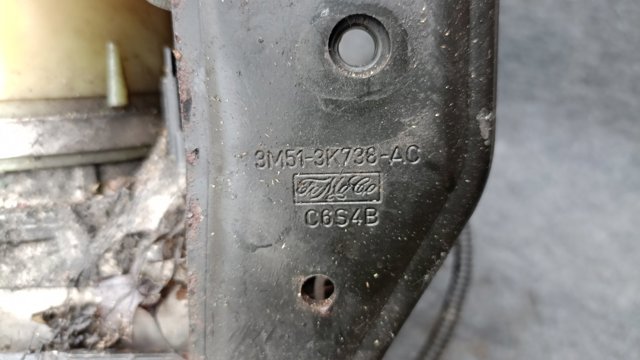 Кронштейн насоса