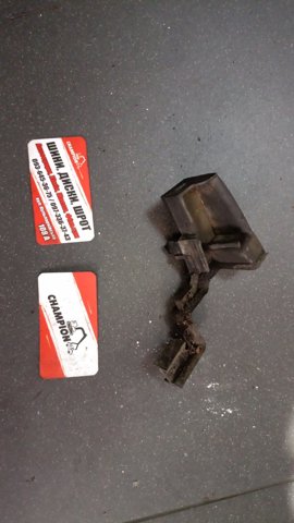 Кронштейн фиксатора