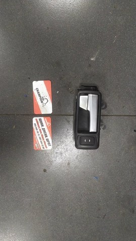 Ручка передньої двері внутрішня права