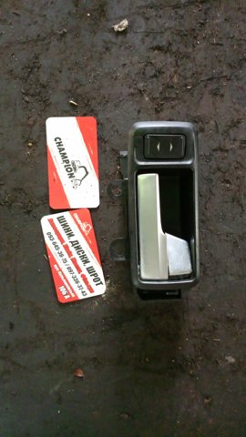 Ручка передньої двері внутрішня права