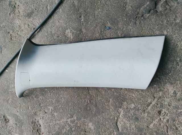 Обшивка стойки задней правой