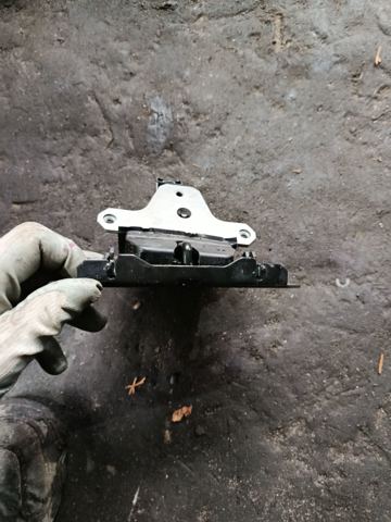 Петля замка