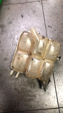 Бачок системы охлаждения расширительный