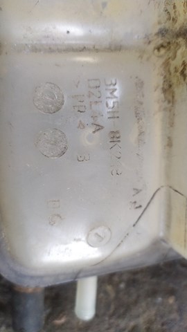 Бачок системы охлаждения расширительный