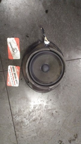 Динамік передньої двері