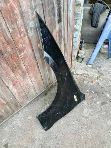 Крило переднє ліве