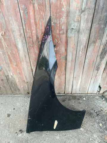 Крыло переднее правое маємо більше 10шт ціну і стан прохання уточняти