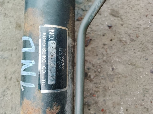 Цапфа (поворотный кулак) передний правый