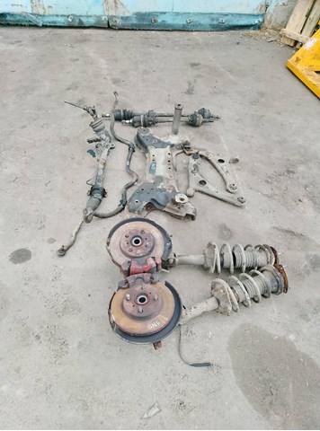 Полуось (привод) передняя левая