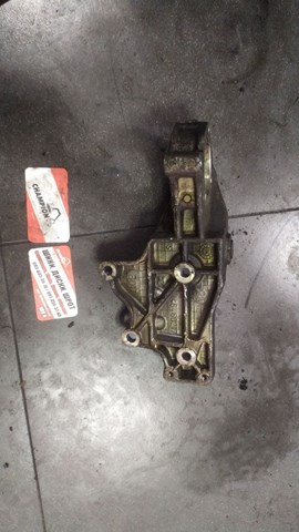 Передня піввісь