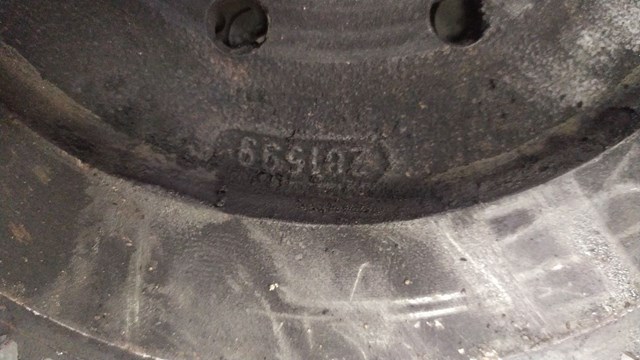 Маховик двигуна