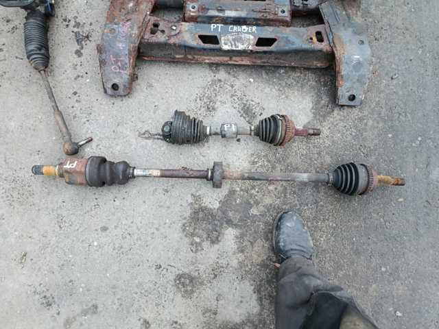 Полуось передняя, правая 4668920AA CHRYSLER