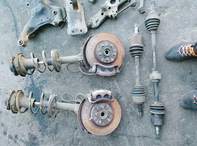 Опора амортизатора переднего