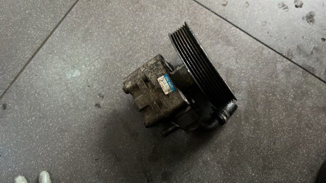 Насос гидроусилителя руля (ГУР)