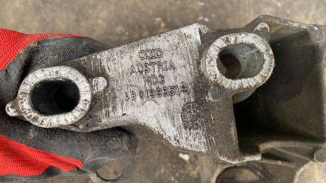 Кронштейн подушки (опори) двигуна, лівої — фото 4