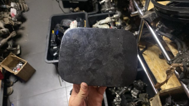 Дверка бензобака 4B0809905A VAG