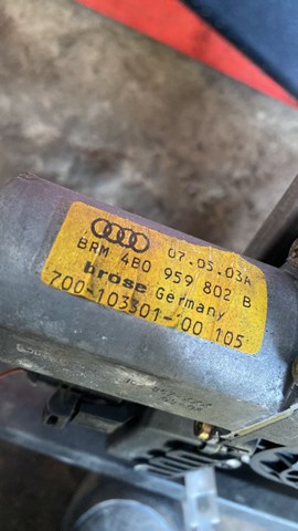 Мотор стеклоподъемника двери задней правой