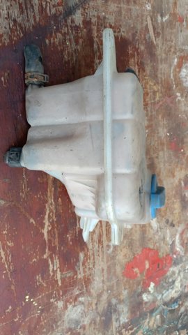 Бачок системи охолодження, розширювальний — фото 5