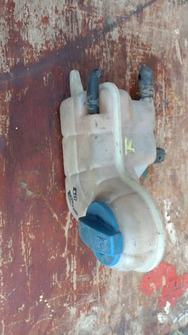 Бачок системи охолодження, розширювальний — фото 3