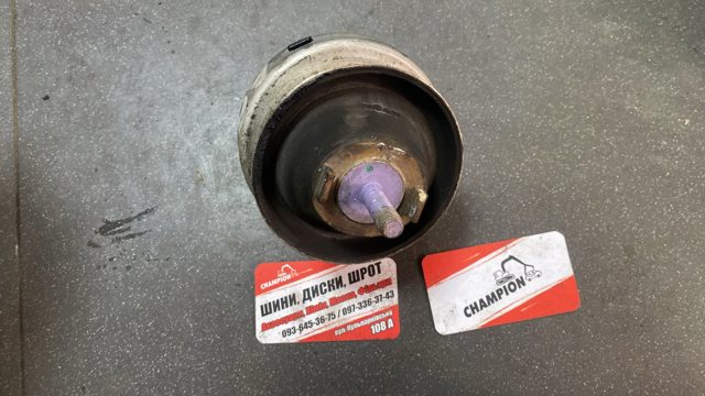 Подушка (опора) двигуна, права