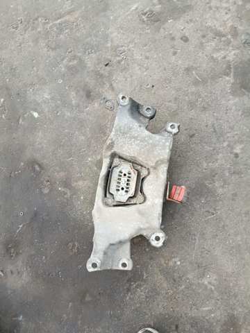 Балка кріплення коробки передач — фото 1