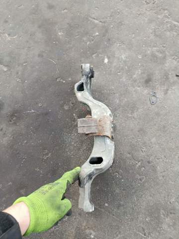 Балка кріплення коробки передач — фото 3