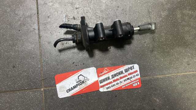 Циліндр зчеплення, головний — фото 1