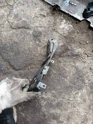 Направляюча переднього бампера, ліва — фото 3