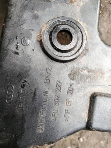 Направляюча переднього бампера, ліва — фото 2