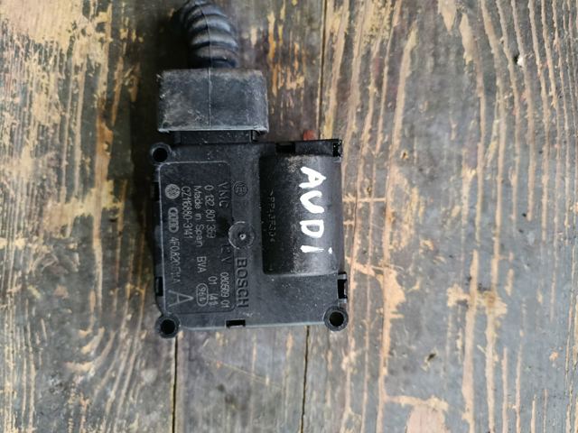 Двигун заслінки печі