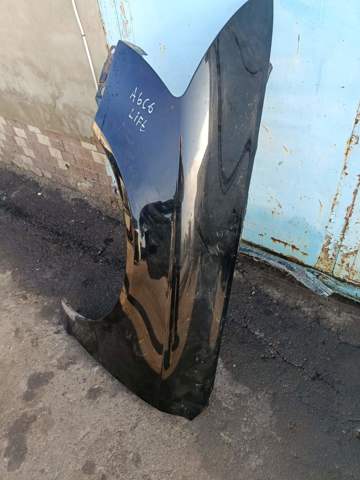 Крило переднє ліве Lift LY9B