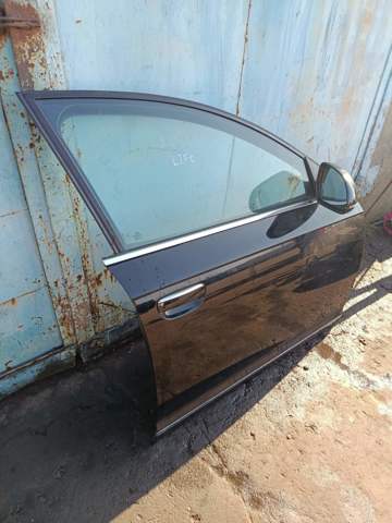 Двері передні, праві