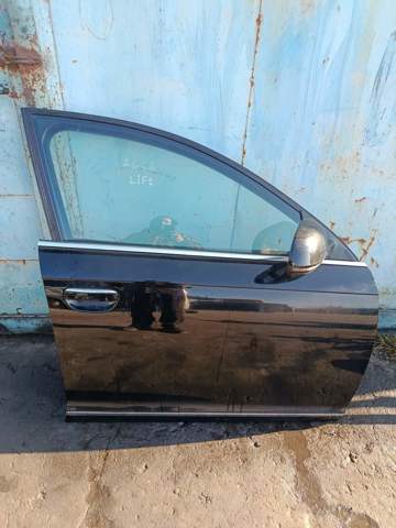 Двері передні, праві