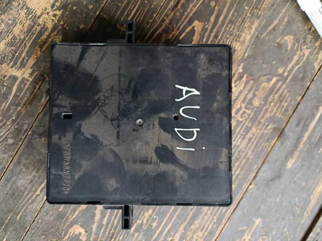 Модуль керування (ЕБУ) бортової мережі — фото 3