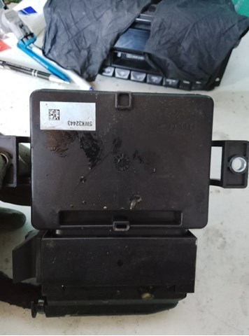 Блок керування (модуль) електромеханічного стояночного гальма