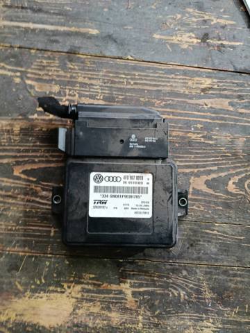 Блок керування (модуль) електромеханічного стояночного гальма — фото 1