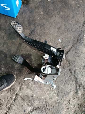 Педаль гальма — фото 1