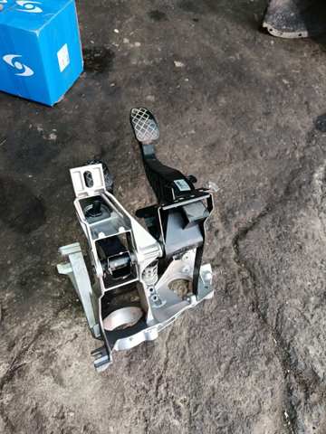 Педаль зчеплення — фото 3