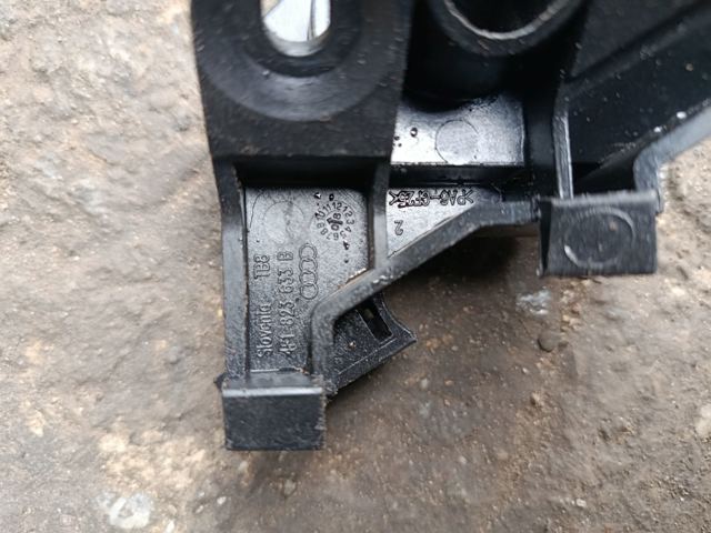 Кронштейн ручки відкривання капота — фото 2