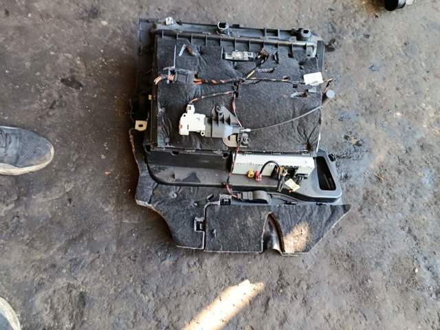 Бардачок пасажира — фото 4