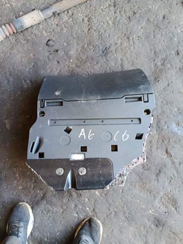 Бардачок пасажира — фото 8