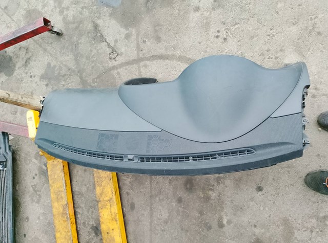 Панель приладів торпеди маємо 2шт