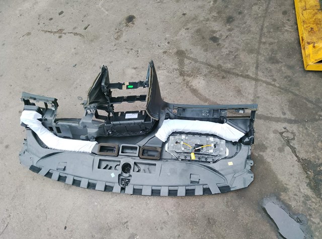 Панель салона передняя торпедо