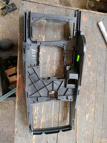 Декоративна накладка центральної консолі — фото 5