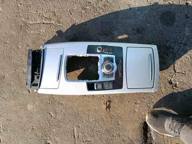 Декоративна накладка центральної консолі — фото 11