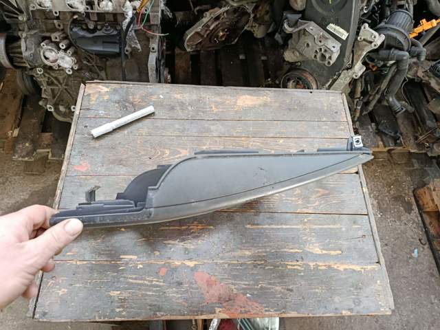 Декоративна накладка центральної консолі — фото 4