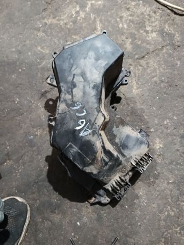 Кришка блоку запобіжників — фото 1