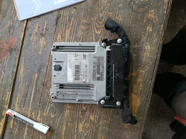 Модуль (блок) керування (ЕБУ) двигуном — фото 1