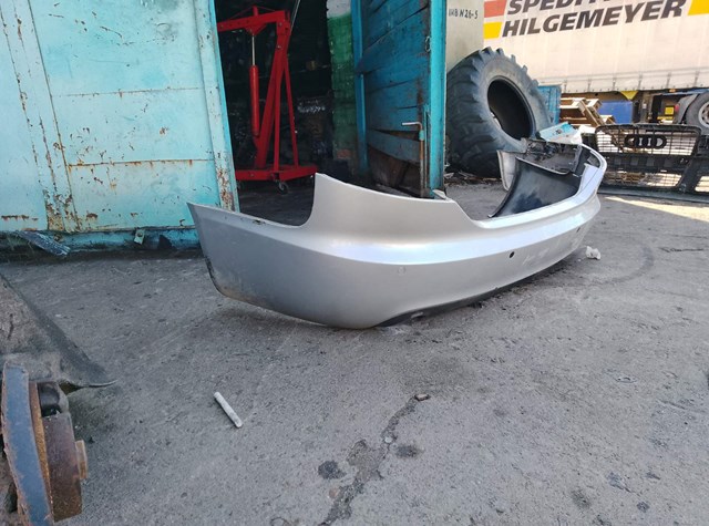 Бампер задній